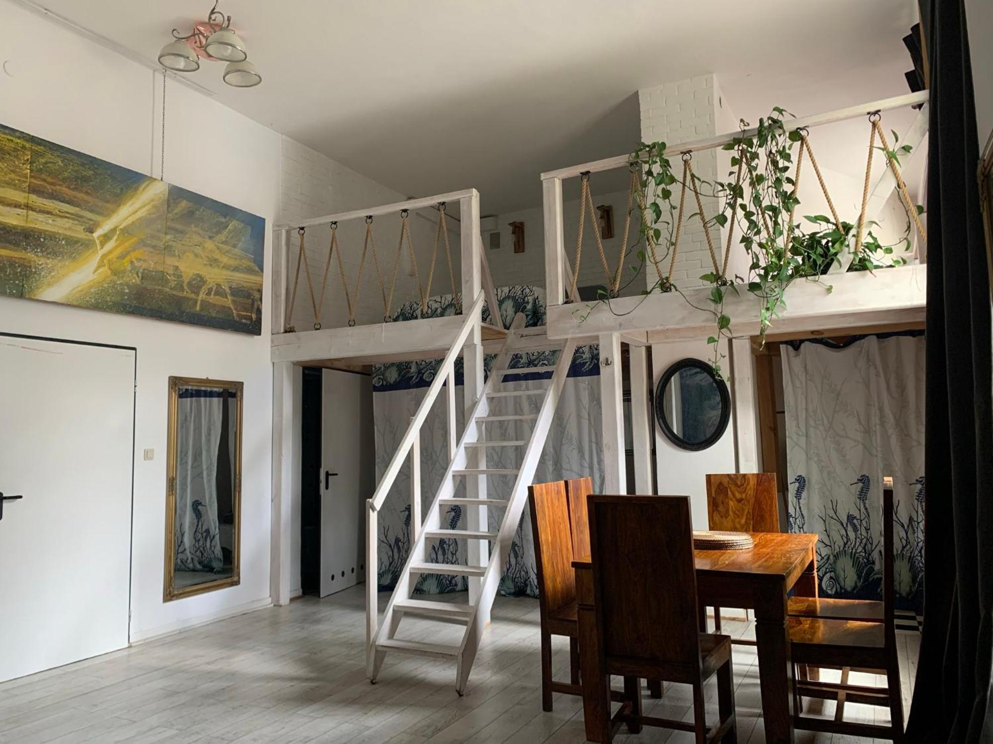 Апартаменти Amazing Art Loft / Centrum/ Free Parking *